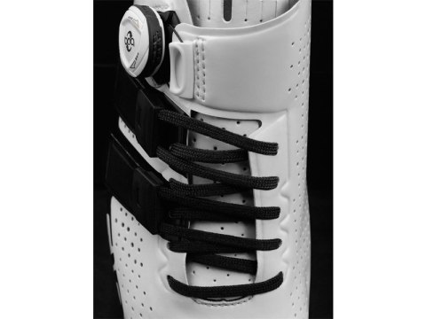 Buty damskie GIRO FACTRESS TECHLACE white black roz.38 (WYPRZEDAŻ -40%)