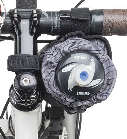 Ocieplacz do bidonu BLACKBURN OUTPOST CARRYALL PERSONAL BAG czarny (NEW 2025)