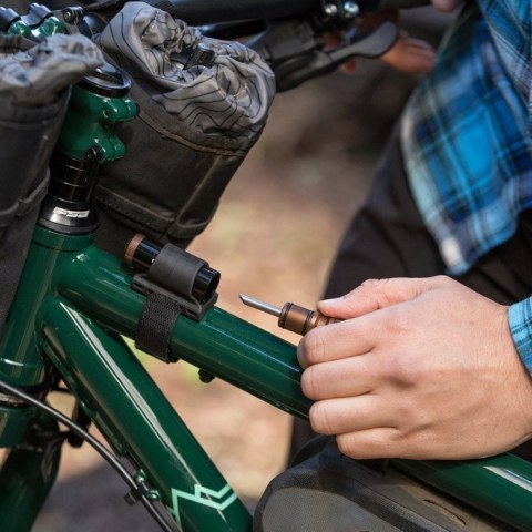 Zestaw naprawczy BLACKBURN PRO PLUGGER TOOL CNC do opon tubeless ready, czarny (NEW)