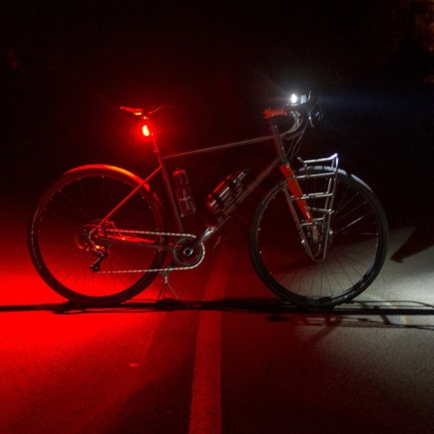 Zestaw lampki BLACKBURN DAYBLAZER przód 550 lumenów, CLICK USB tył