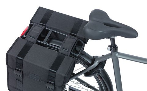 Sakwa miejska podwójna BASIL TOUR DOUBLE PANNIER BAG 28L, Universal Bridge System, wodoodporna black (NEW)