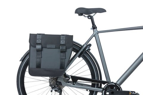 Sakwa miejska podwójna BASIL TOUR WATERPROOF DOUBLE PANNIER BAG 28L, Universal Bridge System, wodoodporna black (NEW)