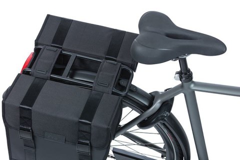 Sakwa miejska podwójna BASIL TOUR WATERPROOF DOUBLE PANNIER BAG 28L, Universal Bridge System, wodoodporna black (NEW)