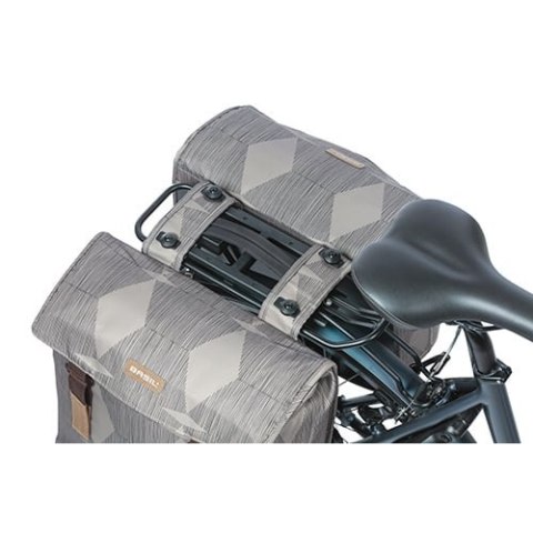 Torba na bagażnik BASIL ELEGANCE DOUBLE PANNIER BAG MIK 40-49L, MIK System (ready to go) wodoodporna chateau taupe (NEW)