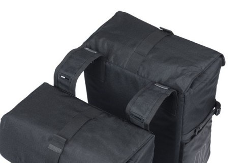 Sakwy BASIL MOVE DOUBLE BICYCLE BAG, UNIVERSAL BRIDGE, 30L, Wodoodporna, Black (NEW 2025)