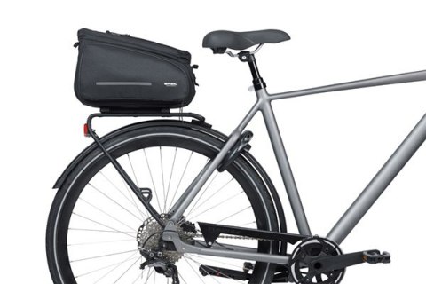 Torba na bagażnik BASIL MOVE TRUNK BAG, MIK z adapterem do mocowania (ready to go), 10-26L, Wodoodporna, Black (NEW 2025)